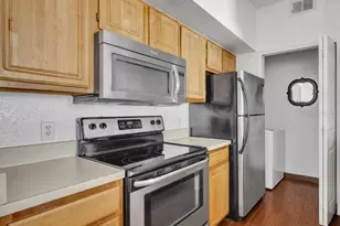 13003 Plantation Park Cir, Orlando, FL 32821 - Photo 3