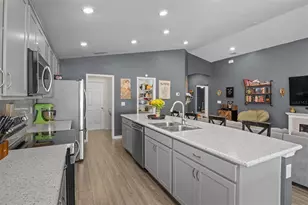 1137 Second Dr, Eagle Lake, FL 33839 - Photo 9