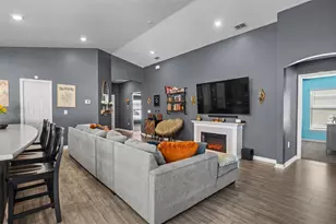 1137 Second Dr, Eagle Lake, FL 33839 - Photo 5