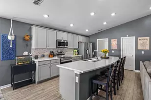 1137 Second Dr, Eagle Lake, FL 33839 - Photo 7