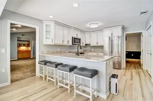 4318 Woodtree Ln, Orlando, FL 32835 - Photo 9