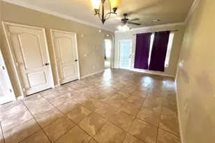 909 Charo Pkwy, Davenport, FL 33897 - Photo 3