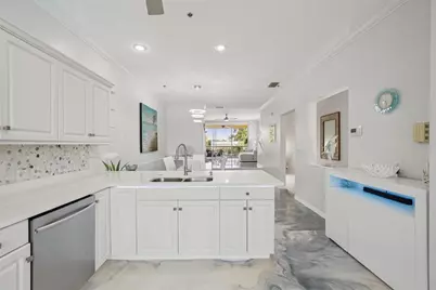 1061 Pinellas Bayway S, Saint Petersburg, FL 33715 - Photo 19