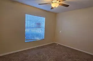 4828 Jeanette Ct, Saint Cloud, FL 34771 - Photo 9