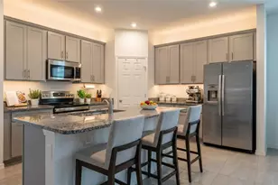 693 Crown Rose Dr, Eagle Lake, FL 33839 - Photo 7