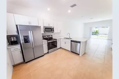 8540 Daybreak Street, Sarasota, FL 34241 - Photo 5