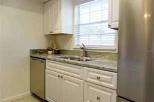 4725 Avon Ct, Saint Cloud, FL 34769 - Photo 3