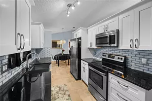 3837 Blackberry Cir, Saint Cloud, FL 34769 - Photo 9