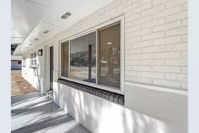 2112 NE 7th Avenue, Gainesville, FL 32641 - Photo 7