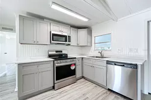 140 Orangewood Dr, Lake Wales, FL 33898 - Photo 3