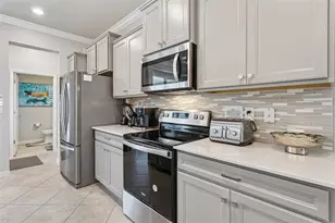 16205 St Kitts Cir, Clermont, FL 34714 - Photo 9