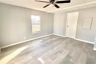 202 Caloosa Lake Cir S, Lake Wales, FL 33859 - Photo 11