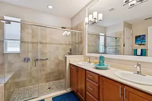 825 San Raphael St, Poinciana, FL 34759 - Photo 33