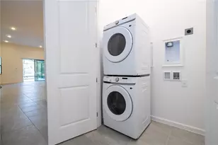 5674 High Seas Dr, Orlando, FL 32821 - Photo 9