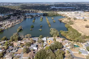 1707 Bayou Cir, Lakeland, FL 33803 - Photo 5