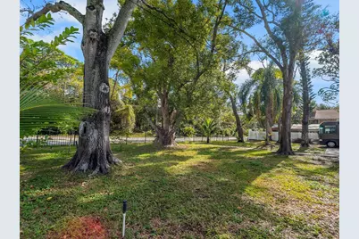 7684 Oakhurst Road, Seminole, FL 33776 - Photo 5