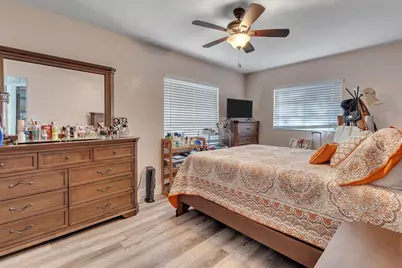 7684 Oakhurst Road, Seminole, FL 33776 - Photo 19
