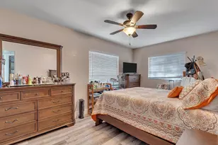 7684 Oakhurst Rd, Seminole, FL 33776 - Photo 19
