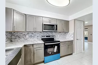 103 Alameda Drive, Kissimmee, FL 34743 - Photo 3