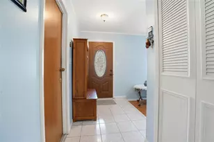 7002 Crestlake Dr, Orlando, FL 32819 - Photo 9