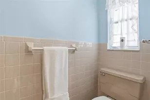 7002 Crestlake Dr, Orlando, FL 32819 - Photo 11