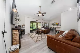 2425 Pewter Ct, Orlando, FL 32837 - Photo 3