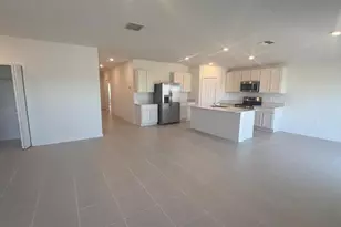 4742 Katrina Dr, Haines City, FL 33844 - Photo 3