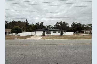 110 N Main Avenue, Minneola, FL 34715 - Photo 3