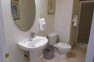 422 Vista Dr, Davenport, FL 33897 - Photo 17