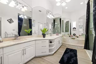 2747 Kissimmee Bay Cir, Kissimmee, FL 34744 - Photo 25