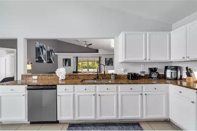 247 Oak Chase Place, Davenport, FL 33896 - Photo 11