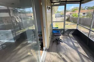 1737 Peachwood Ln, Orlando, FL 32818 - Photo 9