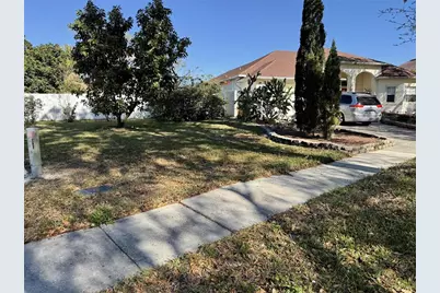 4203 Lugano Court, Kissimmee, FL 34746 - Photo 3