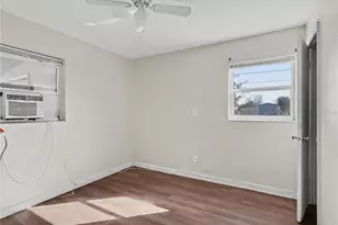 42 Princeton Ave, Frostproof, FL 33843 - Photo 11