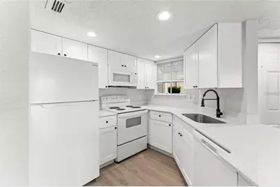 1932 Lake Atriums Circle #69, Orlando, FL 32839 - Photo 5