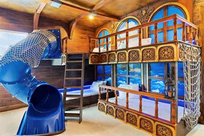 2121 Pine Oak Loop, Davenport, FL 33837 - Photo 17