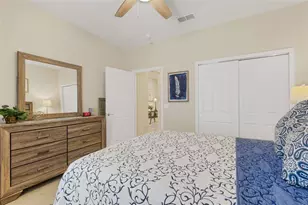 329 Alicante Ct, Davenport, FL 33837 - Photo 37