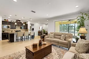 329 Alicante Ct, Davenport, FL 33837 - Photo 11