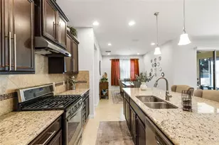 329 Alicante Ct, Davenport, FL 33837 - Photo 17