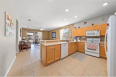 138 Chaucer Avenue, Davenport, FL 33896 - Photo 9