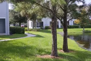 10918 Savannah Wood Dr, Orlando, FL 32832 - Photo 25