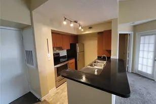 421 Fountainhead Cir, Kissimmee, FL 34741 - Photo 5