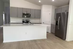 5465 San Pietro Dr, Winter Haven, FL 33884 - Photo 7