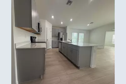 5465 San Pietro Drive, Winter Haven, FL 33884 - Photo 5