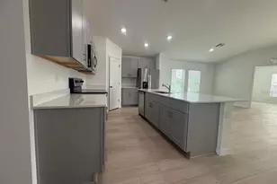 5465 San Pietro Dr, Winter Haven, FL 33884 - Photo 5