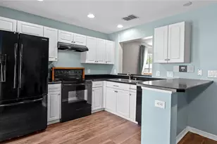 32643 Coldwater Creek Loop, Wesley Chapel, FL 33545 - Photo 7
