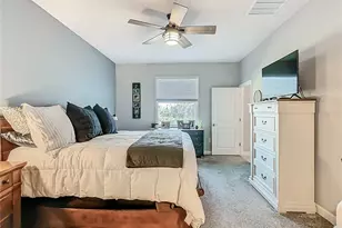 1055 Oak Bluff Dr, Davenport, FL 33837 - Photo 19