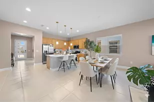 5258 Buttonsage Dr, Saint Cloud, FL 34772 - Photo 3