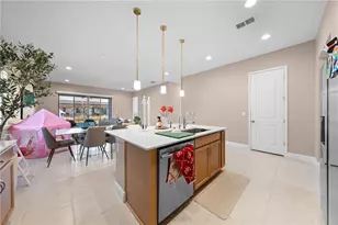 5258 Buttonsage Dr, Saint Cloud, FL 34772 - Photo 13