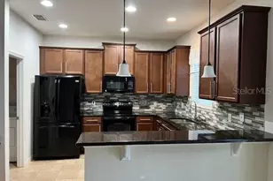 4722 Doral Pointe Dr, Kissimmee, FL 34758 - Photo 5